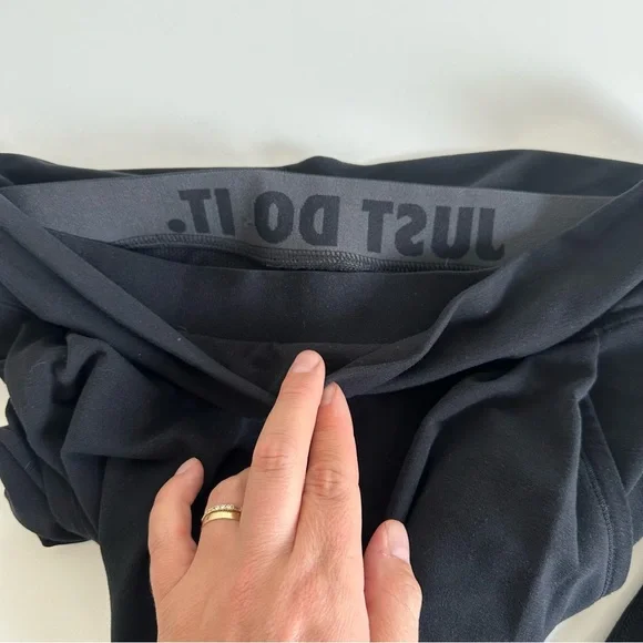 Nike yoga jogger new - Picture 3 of 5